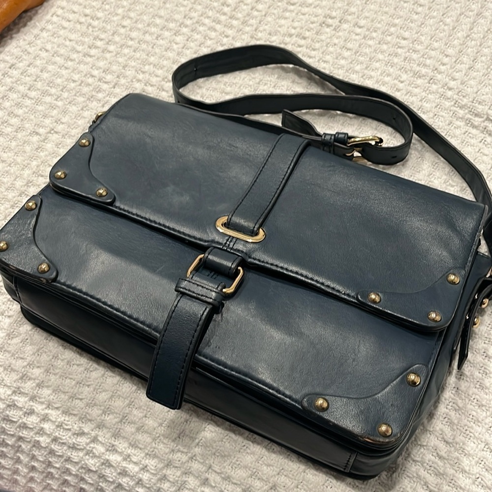 Vince Camuto, navy blue Crossbody, long shoulder strap bag purse vintage